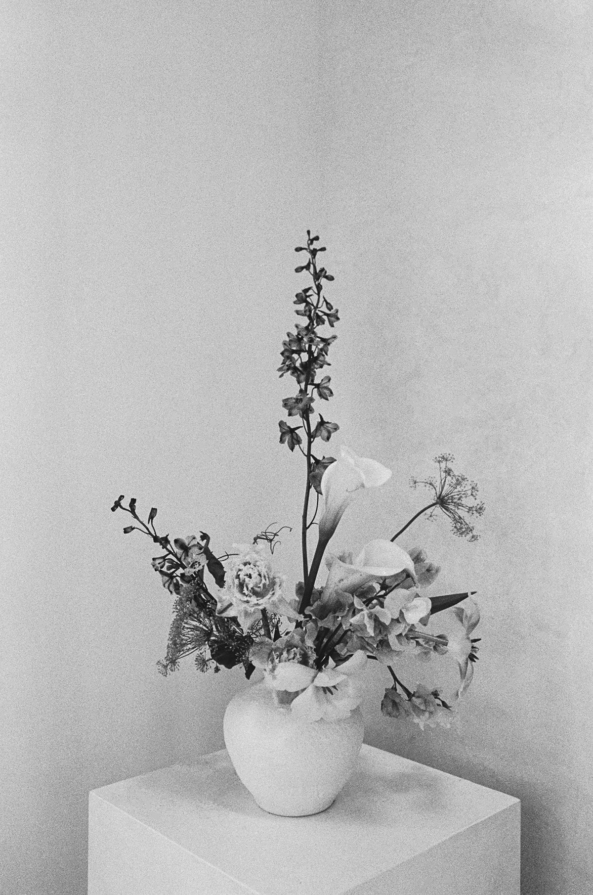 Bleecker Vase — Textural White