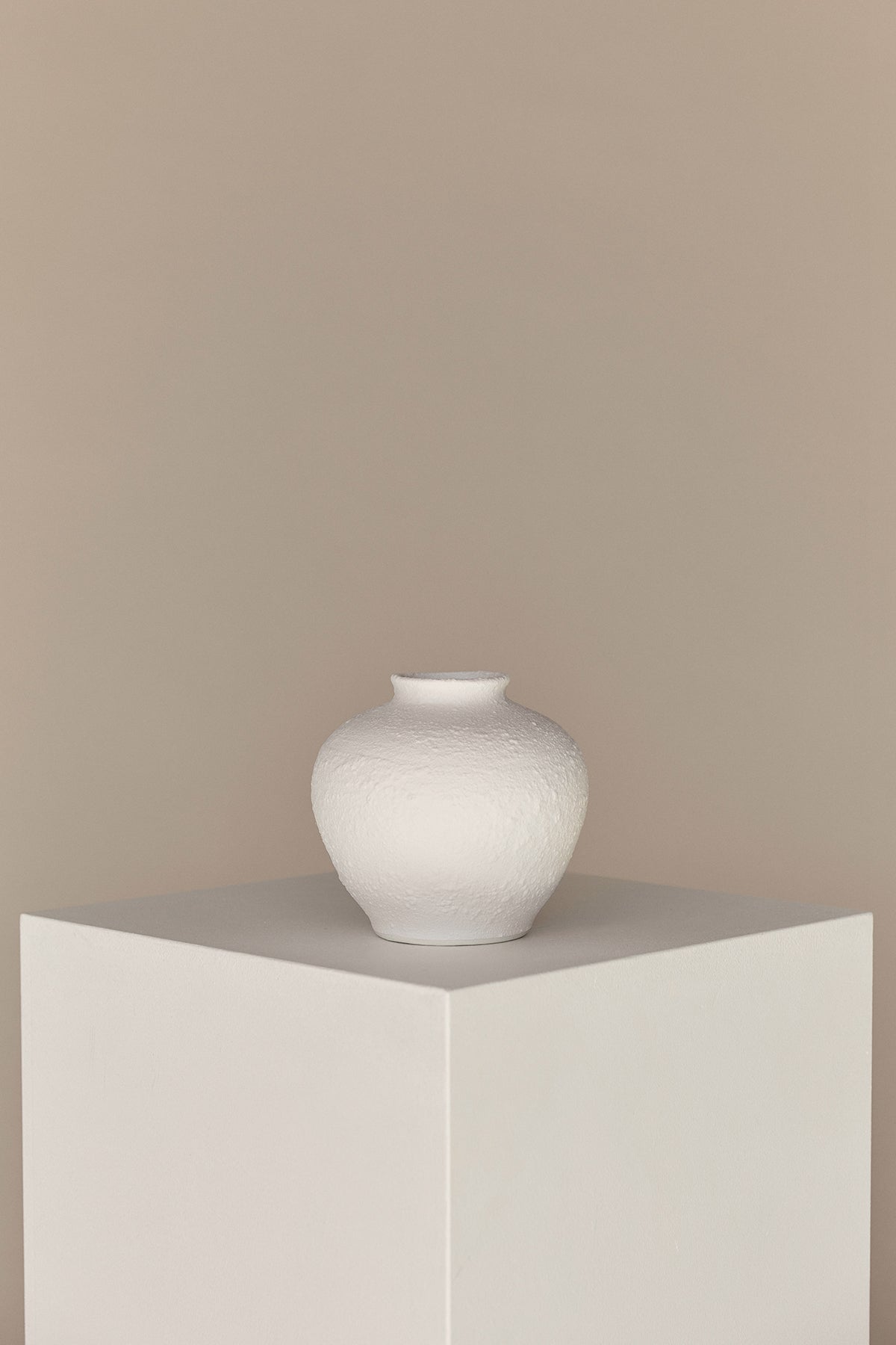 Bleecker Vase — Textural White