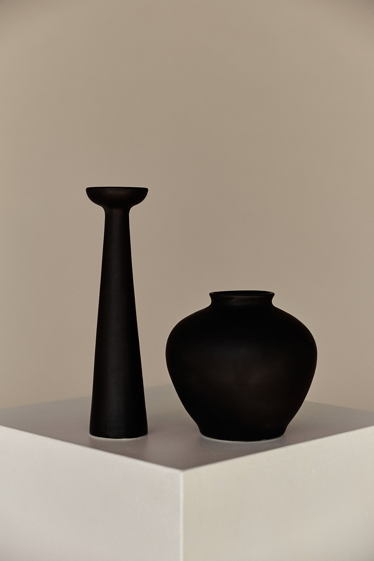 Bleecker Vase — Matte Black